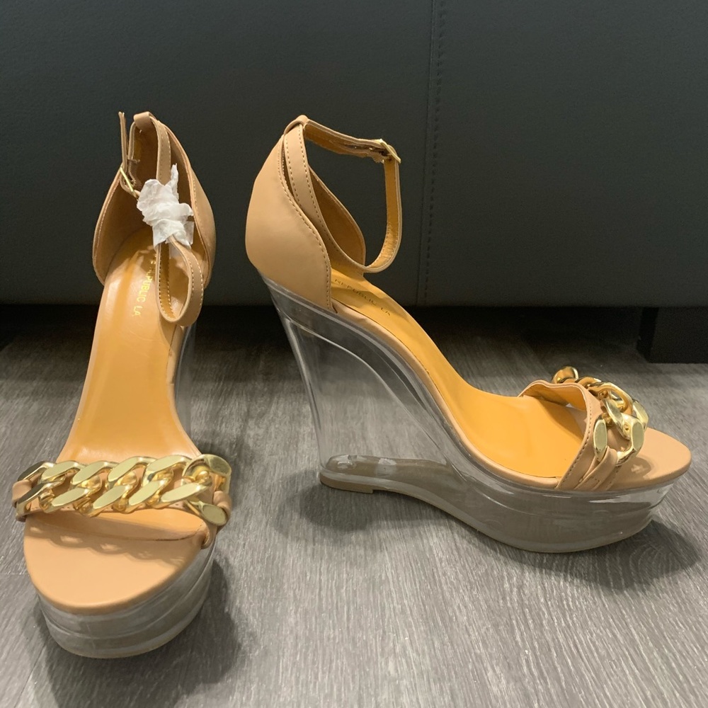 Brand new shoe republic clear wedges sz 8.5